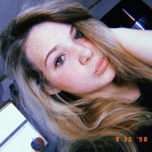 Meet your Posher, Macie